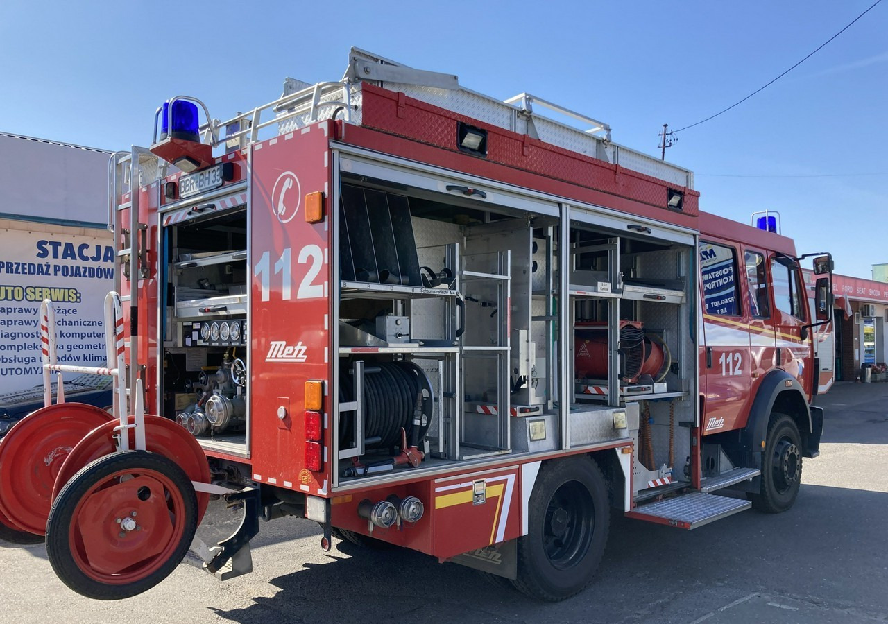 Mercedes-Benz Inny Mercedes-Benz Mercedes 1224 Straż Pożarna Gaśnicza 4X4 Metz 97 - Camion de pompier: photos 3 Mercedes-Benz Inny Mercedes-Benz Mercedes 1224 Straż Pożarna Gaśnicza 4X4 Metz 97 - Camion de pompier: photos 3