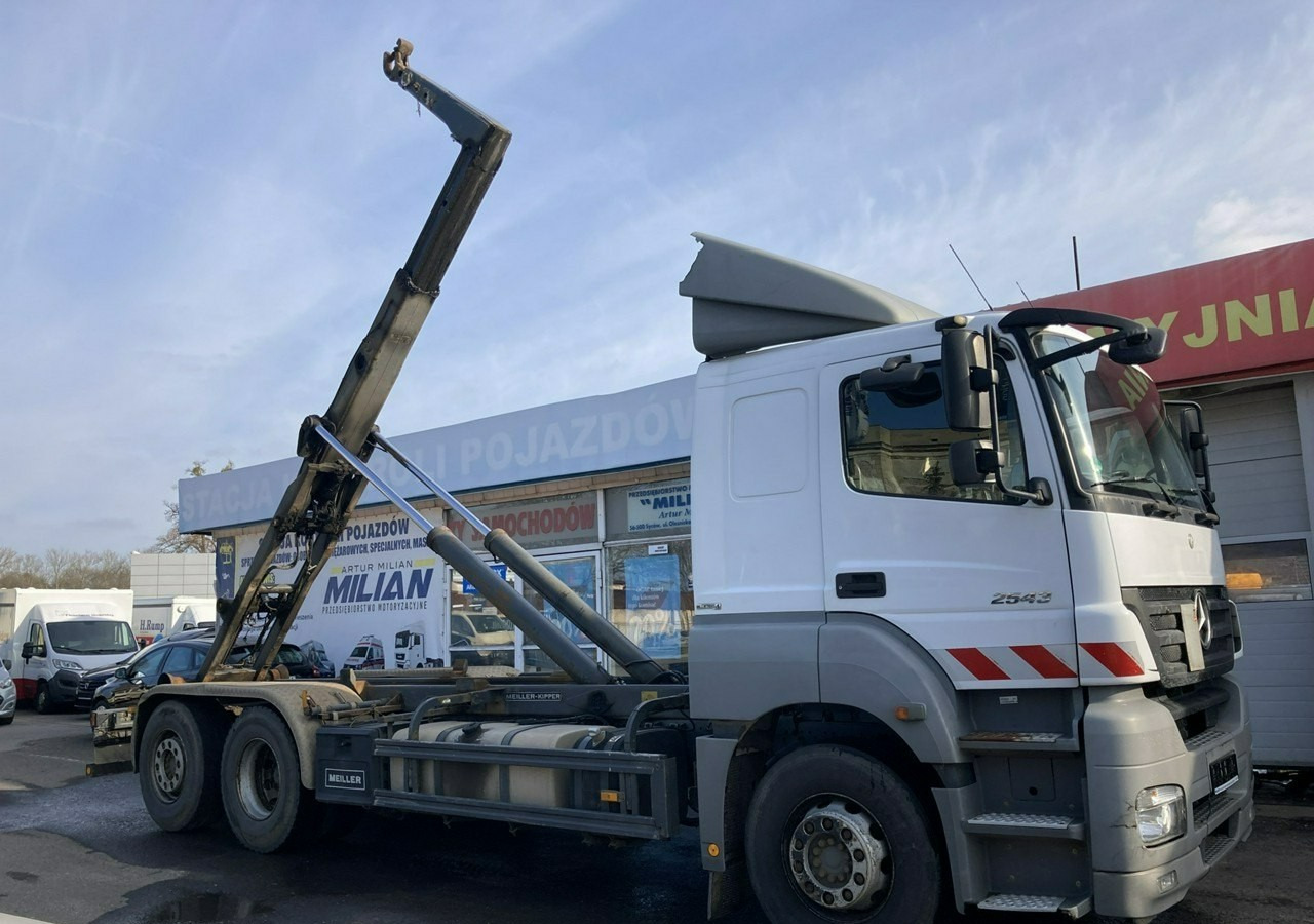 Mercedes-Benz Inny Mercedes-Benz Mercedes Axor 2543 Hakowiec bramowiec MEILLER-KIPPER Model 2009 - Camion ampliroll: photos 3 Mercedes-Benz Inny Mercedes-Benz Mercedes Axor 2543 Hakowiec bramowiec MEILLER-KIPPER Model 2009 - Camion ampliroll: photos 3