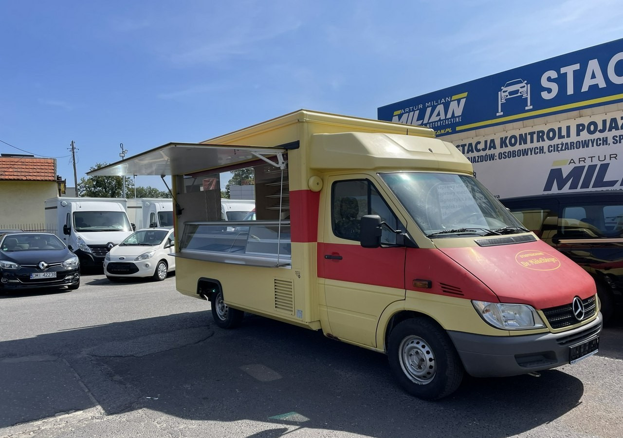 Mercedes-Benz Sprinter Autosklep piec Sklep Gastronomiczny Food Truck Foodtruck bar BORCO20 - Camion magasin: photos 2 Mercedes-Benz Sprinter Autosklep piec Sklep Gastronomiczny Food Truck Foodtruck bar BORCO20 - Camion magasin: photos 2