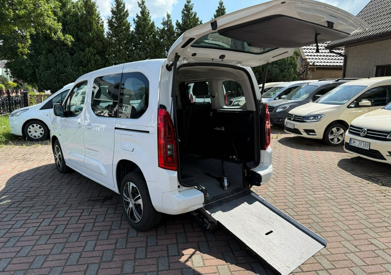 Opel Combo IV Combo Life Combo do przewozu Niepełnosprawnych inwalida rampa Model 2021 - Voiture: photos 1 Opel Combo IV Combo Life Combo do przewozu Niepełnosprawnych inwalida rampa Model 2021 - Voiture: photos 1