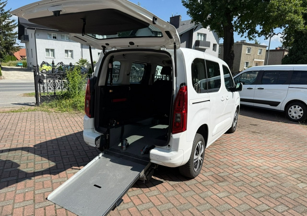 Opel Combo IV Combo Life Combo do przewozu Niepełnosprawnych inwalida rampa Model 2021 - Voiture: photos 3 Opel Combo IV Combo Life Combo do przewozu Niepełnosprawnych inwalida rampa Model 2021 - Voiture: photos 3