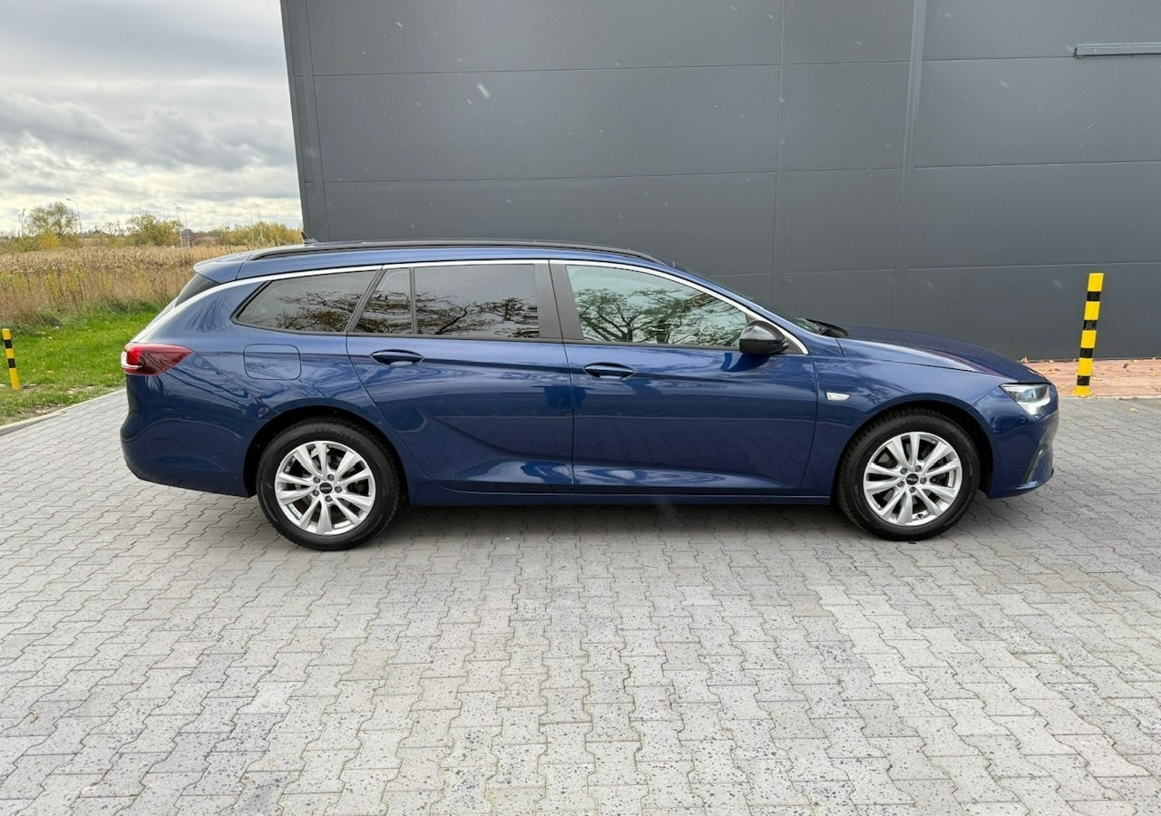 Opel Insignia II Country Tourer Sports Tourer 1.5CDTi 122KM Automat Navi Panorama Klima Model 2022 - Voiture break: photos 3 Opel Insignia II Country Tourer Sports Tourer 1.5CDTi 122KM Automat Navi Panorama Klima Model 2022 - Voiture break: photos 3