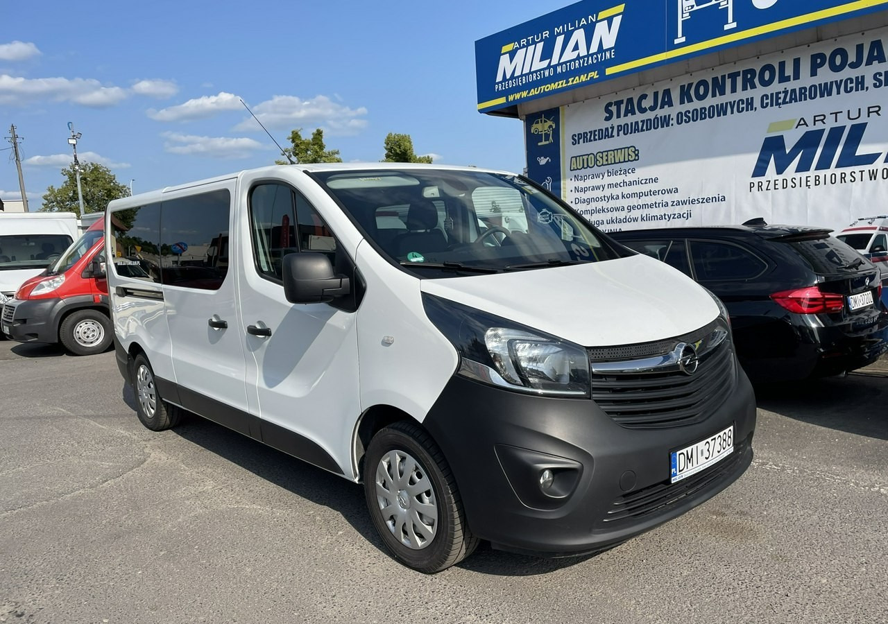 Opel Vivaro III Vivaro L2H1 LONG 1.6CDTI 121KM 2xKLIMA 9-osobowy 2019 Bezwypadkowy - Voiture: photos 2 Opel Vivaro III Vivaro L2H1 LONG 1.6CDTI 121KM 2xKLIMA 9-osobowy 2019 Bezwypadkowy - Voiture: photos 2