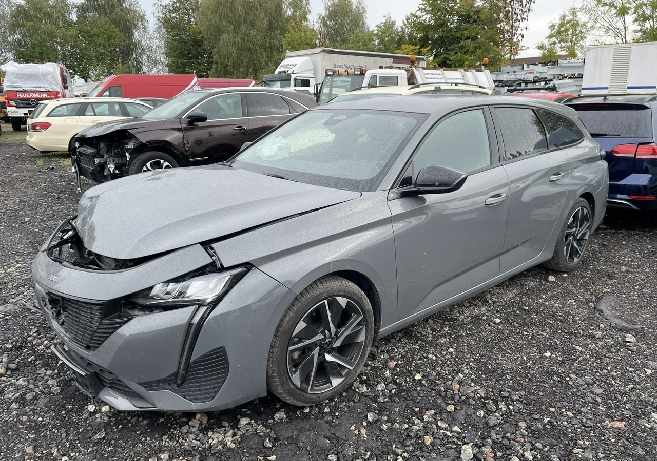 Peugeot 308 P5 Peugeot 308 1.5-131KM BlueHDi Allure Pack S&S EAT8 Salon PL 2024 - Voiture break: photos 5 Peugeot 308 P5 Peugeot 308 1.5-131KM BlueHDi Allure Pack S&S EAT8 Salon PL 2024 - Voiture break: photos 5