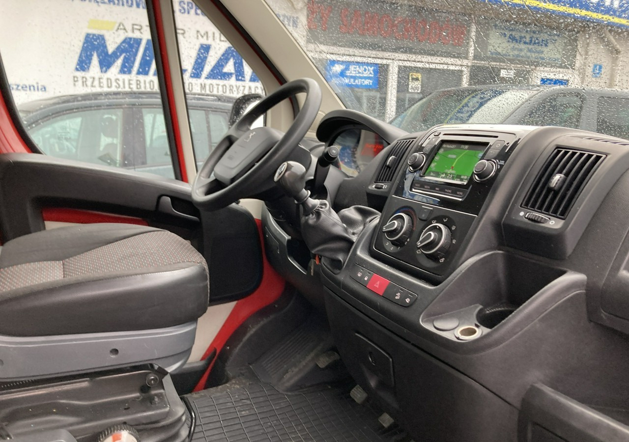 Peugeot Boxer Autosklep pieczywa Gastronomiczny Food Truck Foodtruck sklep 2018 - Camion magasin: photos 5 Peugeot Boxer Autosklep pieczywa Gastronomiczny Food Truck Foodtruck sklep 2018 - Camion magasin: photos 5