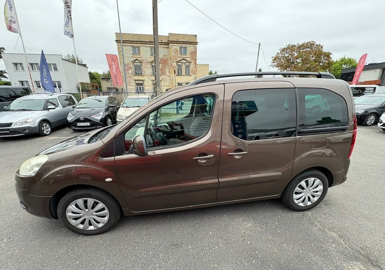 Voiture break Peugeot Partner II Peugeot Partner Tepee 100 Family Model 2013: photos 6 Voiture break Peugeot Partner II Peugeot Partner Tepee 100 Family Model 2013: photos 6