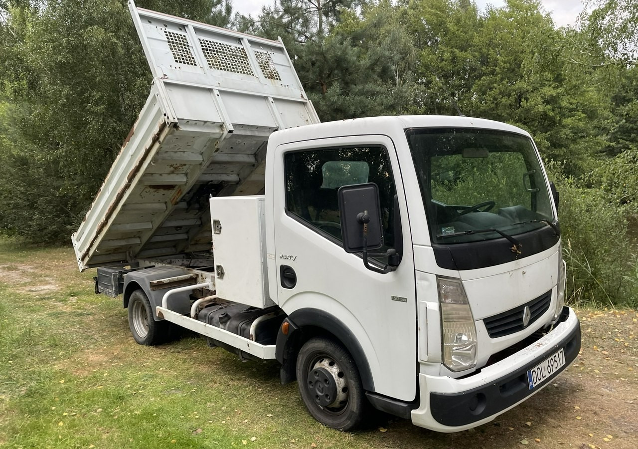 Renault Maxity Renault Maxity 3,0-150KM Canter Wywrotka skrzynia 2010 - Utilitaire benne: photos 1 Renault Maxity Renault Maxity 3,0-150KM Canter Wywrotka skrzynia 2010 - Utilitaire benne: photos 1