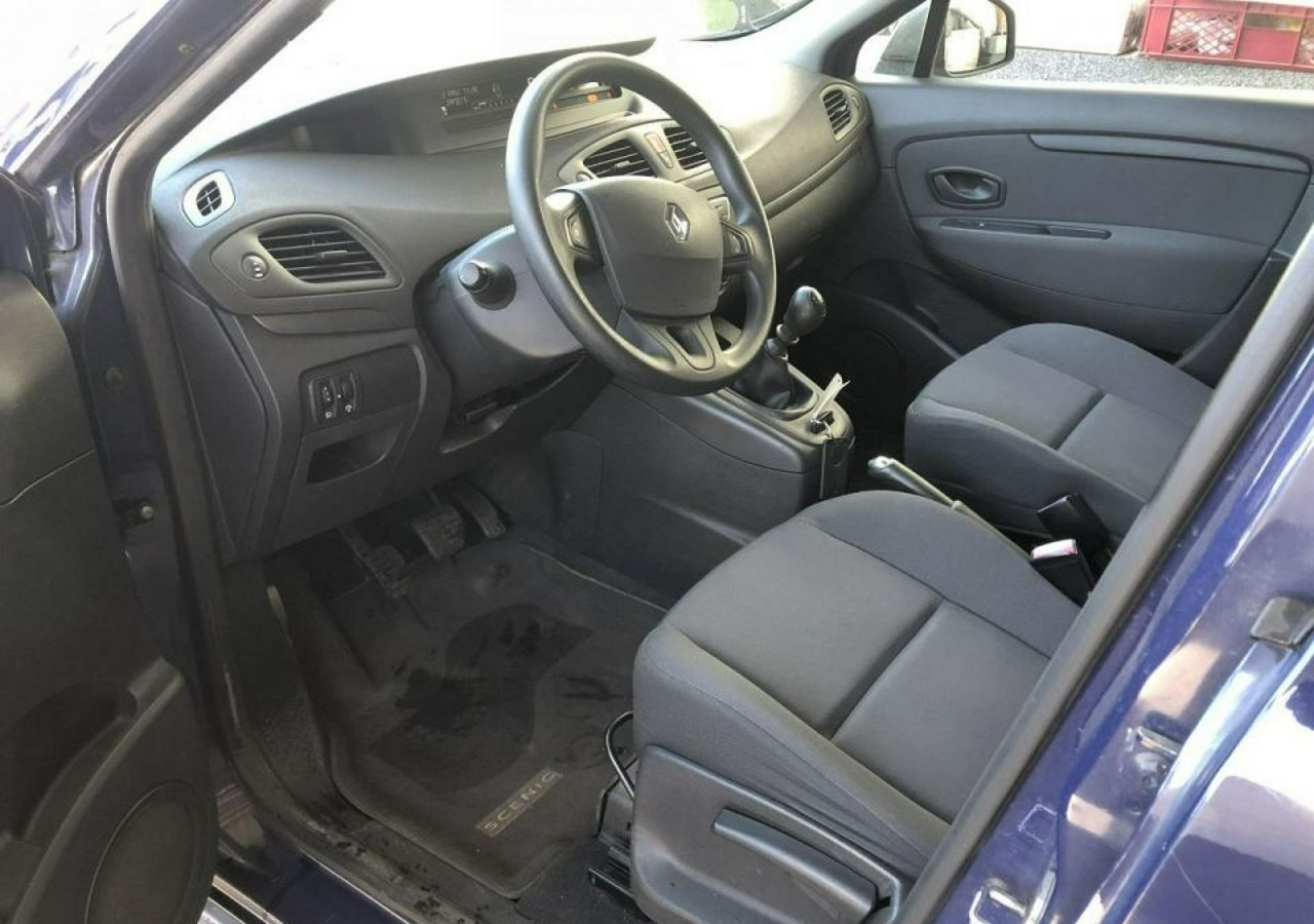 Renault Scenic II 1,5dci Expression KLIMA 98800km 2009 - Voiture: photos 5 Renault Scenic II 1,5dci Expression KLIMA 98800km 2009 - Voiture: photos 5