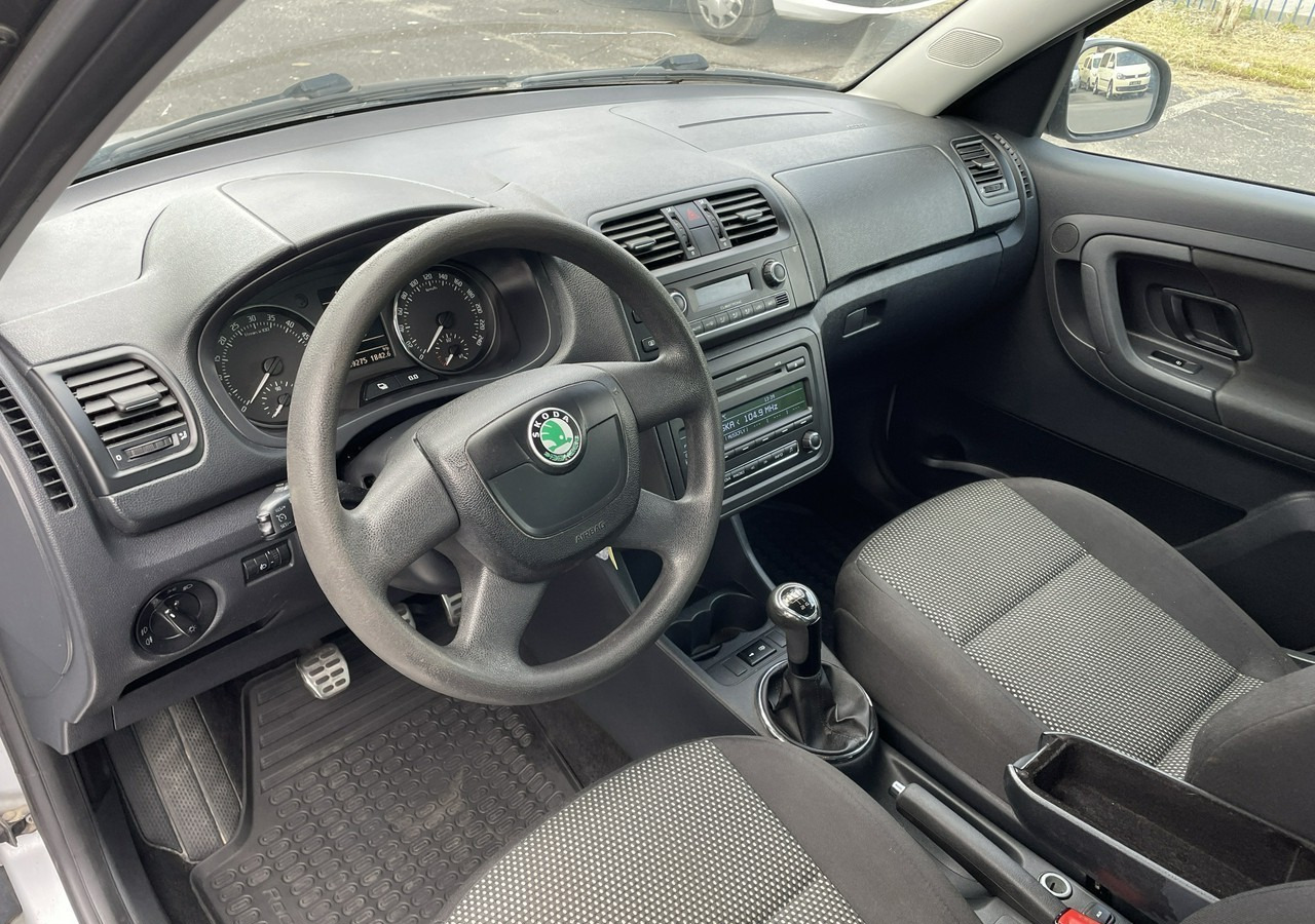 Skoda Roomster I Roomster Scout 1.6-16V Klima 2012 - Voiture: photos 2 Skoda Roomster I Roomster Scout 1.6-16V Klima 2012 - Voiture: photos 2