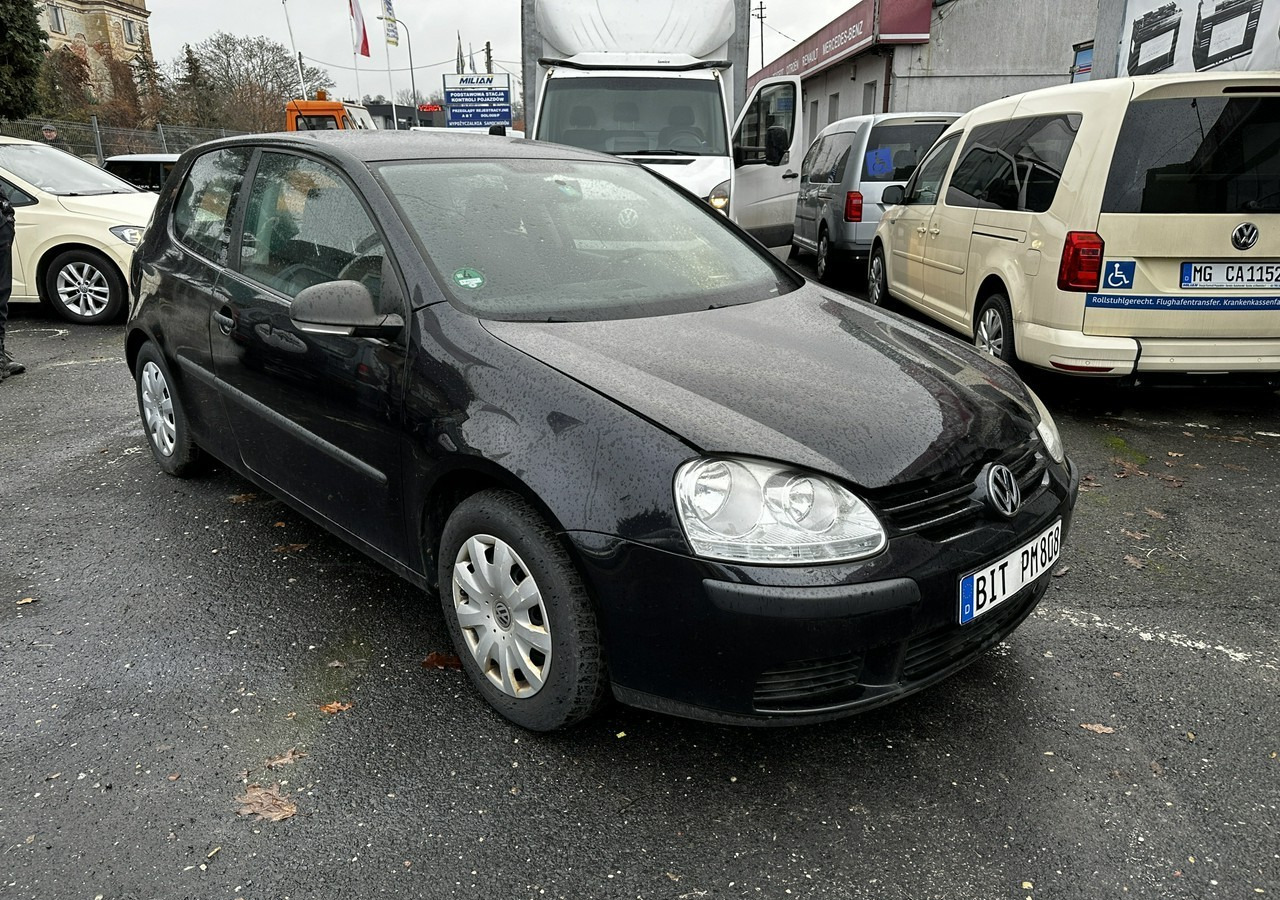 Volkswagen Golf V Golf V 1,4-80KM Klima 2007 - Voiture: photos 3 Volkswagen Golf V Golf V 1,4-80KM Klima 2007 - Voiture: photos 3