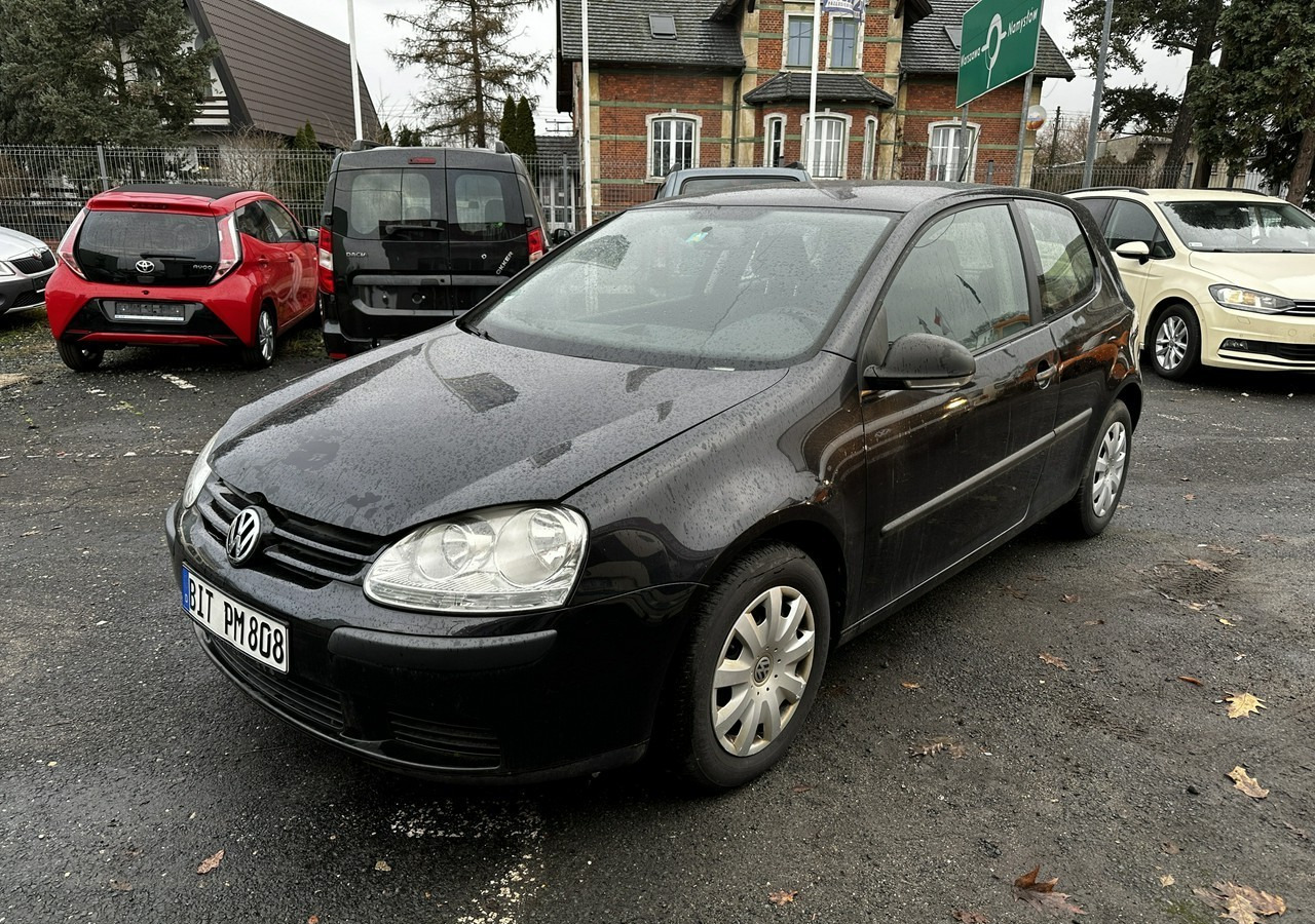 Volkswagen Golf V Golf V 1,4-80KM Klima 2007 - Voiture: photos 1 Volkswagen Golf V Golf V 1,4-80KM Klima 2007 - Voiture: photos 1