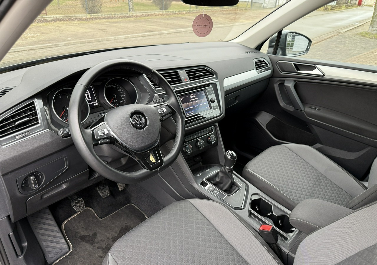 SUV Volkswagen Tiguan II 1,4TSI 150KM 65tyśkm 7osobowy Comfort Tempomat ACC Klima Alu 2018: photos 12