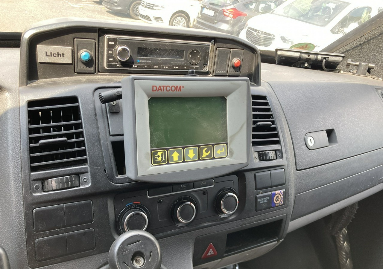 Fourgon blindé Volkswagen Transporter Trasporter T5 Bankowóz kuloodporny opanceżony Model 2015: photos 10