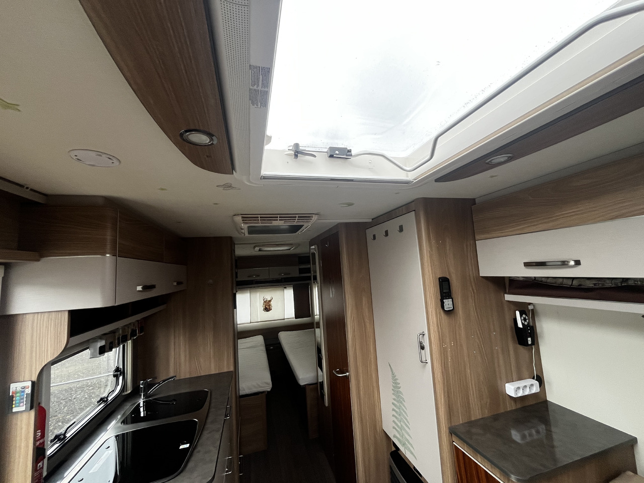 Bürstner Premio 530 TL Mover Dachklimaanlage Einzelbetten - crédit-bail Bürstner Premio 530 TL Mover Dachklimaanlage Einzelbetten: photos 16 Bürstner Premio 530 TL Mover Dachklimaanlage Einzelbetten - crédit-bail Bürstner Premio 530 TL Mover Dachklimaanlage Einzelbetten: photos 16