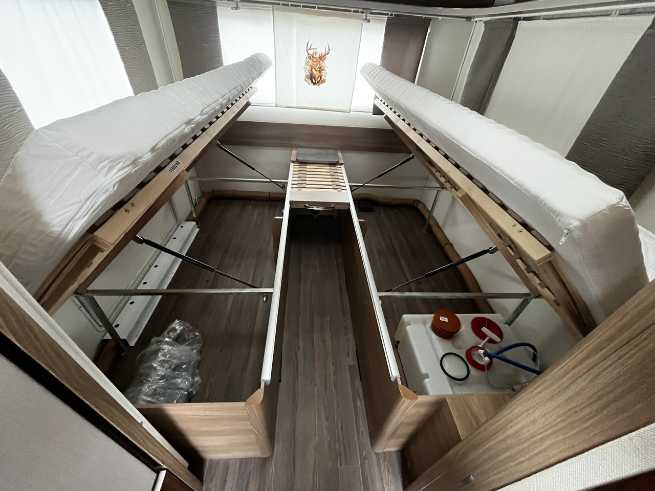 Bürstner Premio 530 TL Mover Dachklimaanlage Einzelbetten - crédit-bail Bürstner Premio 530 TL Mover Dachklimaanlage Einzelbetten: photos 18 Bürstner Premio 530 TL Mover Dachklimaanlage Einzelbetten - crédit-bail Bürstner Premio 530 TL Mover Dachklimaanlage Einzelbetten: photos 18