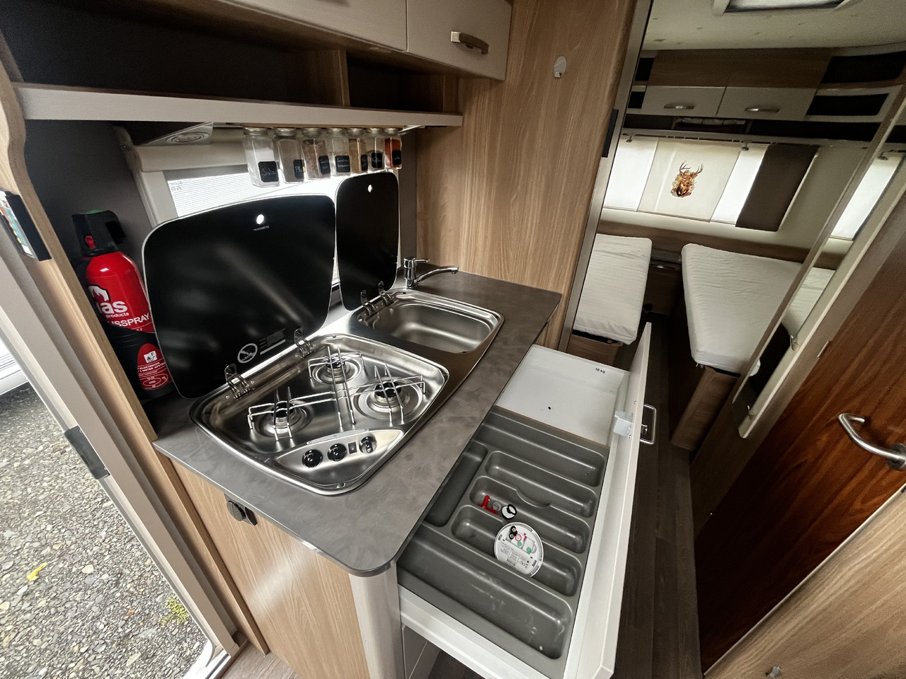 Bürstner Premio 530 TL Mover Dachklimaanlage Einzelbetten - crédit-bail Bürstner Premio 530 TL Mover Dachklimaanlage Einzelbetten: photos 15 Bürstner Premio 530 TL Mover Dachklimaanlage Einzelbetten - crédit-bail Bürstner Premio 530 TL Mover Dachklimaanlage Einzelbetten: photos 15