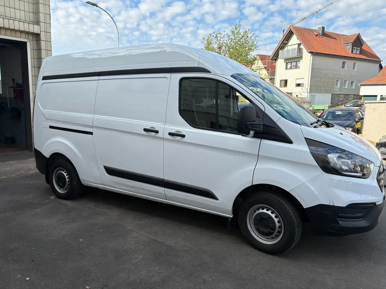 Ford Transit Custom 300 L2 H2 Motorschaden - Fourgon utilitaire: photos 3 Ford Transit Custom 300 L2 H2 Motorschaden - Fourgon utilitaire: photos 3