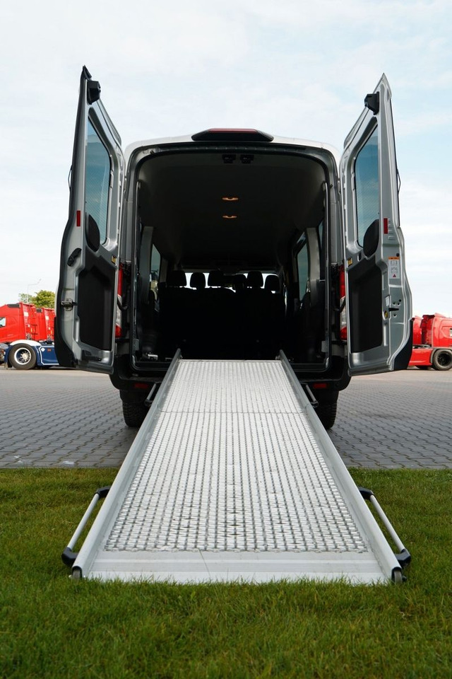 Transport de personnes Ford TRANSIT / 6 miejsc + Najazd na wózek / Dla osób: photos 11