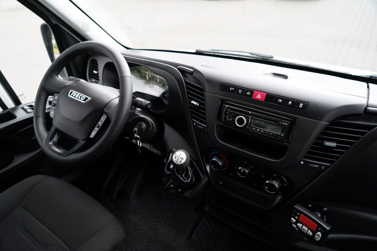 Utilitaire frigorifique Iveco DAILY 35.120 / CHŁODNIA LAMBERET / AGREGAT CARRI: photos 15 Utilitaire frigorifique Iveco DAILY 35.120 / CHŁODNIA LAMBERET / AGREGAT CARRI: photos 15