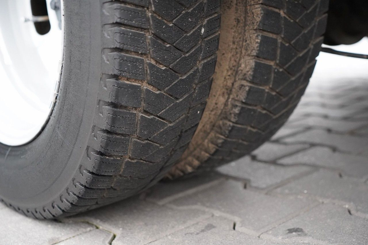 Utilitaire frigorifique Iveco DAILY 35.120 / CHŁODNIA LAMBERET / AGREGAT CARRI: photos 12 Utilitaire frigorifique Iveco DAILY 35.120 / CHŁODNIA LAMBERET / AGREGAT CARRI: photos 12