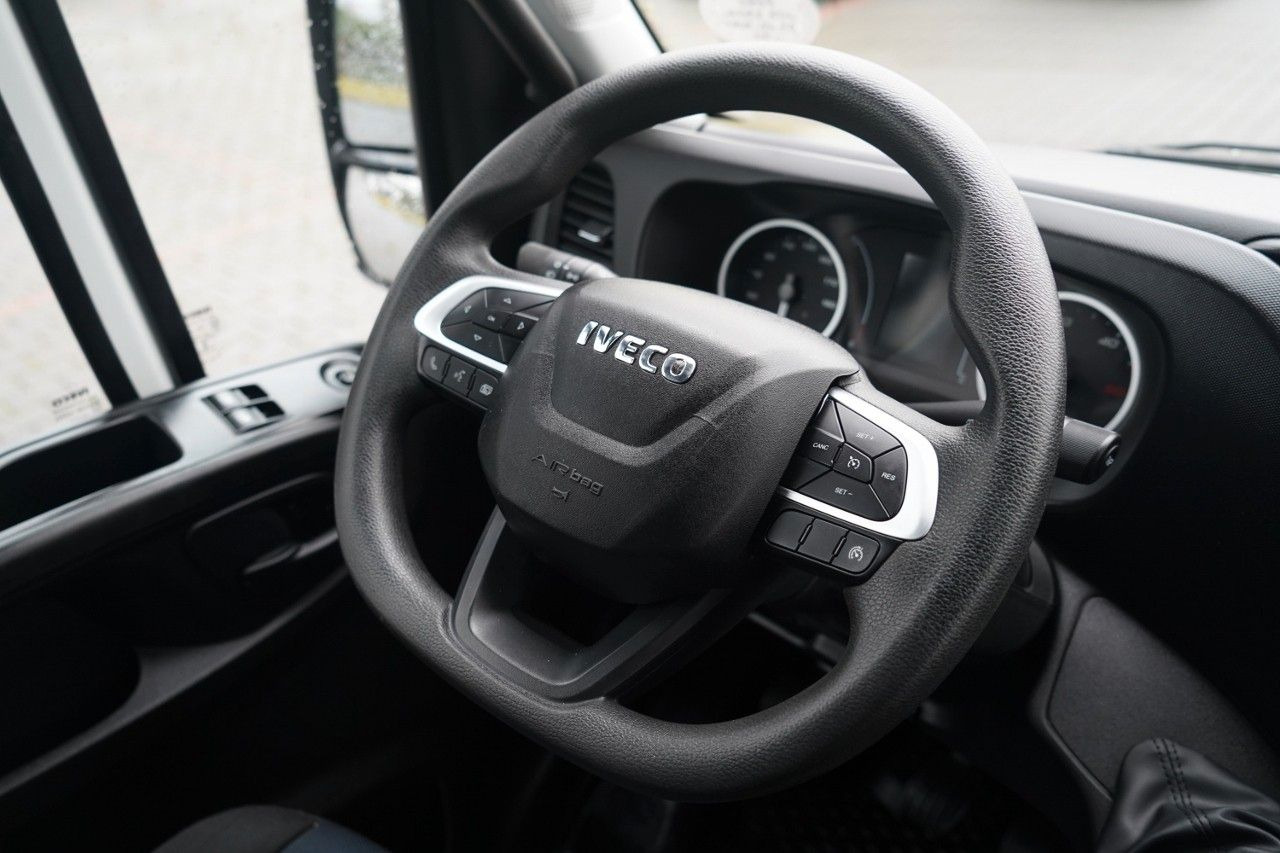 Utilitaire frigorifique Iveco DAILY 35-160 / KONTENER 4,3 M / WINDA DHOLLANDIA: photos 32