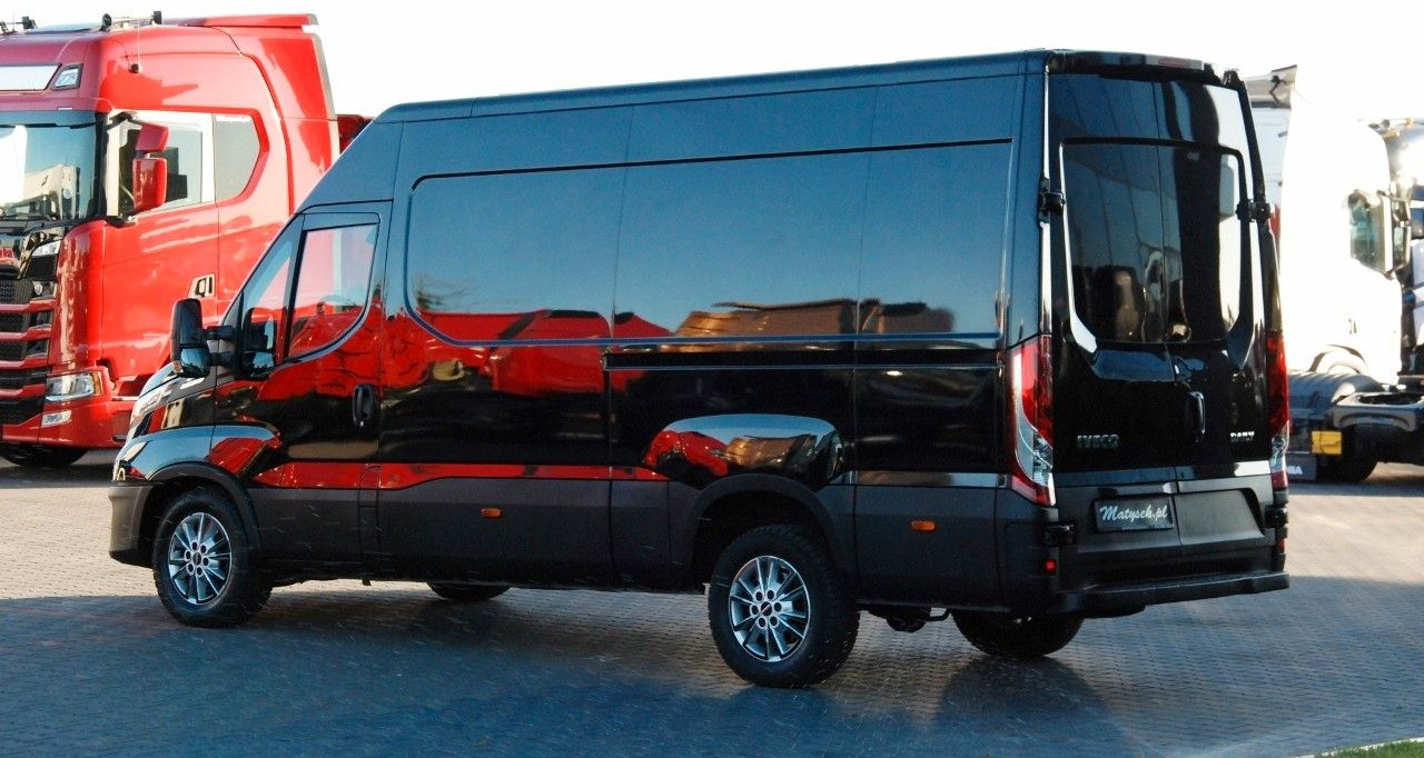 Iveco DAILY 35-180 / BLASZAK / 2022 ROK / HI-MATIC / - Fourgon utilitaire: photos 3 Iveco DAILY 35-180 / BLASZAK / 2022 ROK / HI-MATIC / - Fourgon utilitaire: photos 3