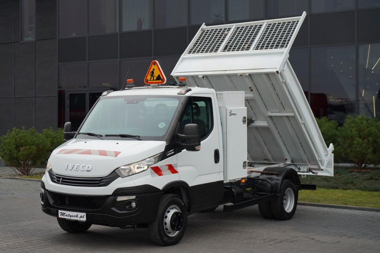 Iveco DAILY 70-180 / WYWROTKA TYLNOZSYPOWA / DMC 7 TON - Utilitaire benne: photos 2 Iveco DAILY 70-180 / WYWROTKA TYLNOZSYPOWA / DMC 7 TON - Utilitaire benne: photos 2