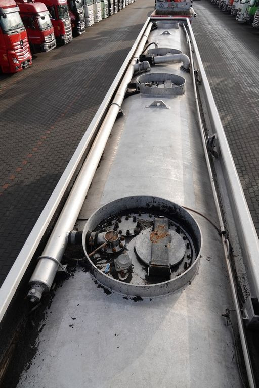 Semi-remorque citerne Lag CYSTERNA DO PALIWA / 36200 L / 4 KOMORY Lag CYSTERNA DO PALIWA / 36200 L / 4 KOMORY: photos 14 Semi-remorque citerne Lag CYSTERNA DO PALIWA / 36200 L / 4 KOMORY Lag CYSTERNA DO PALIWA / 36200 L / 4 KOMORY: photos 14