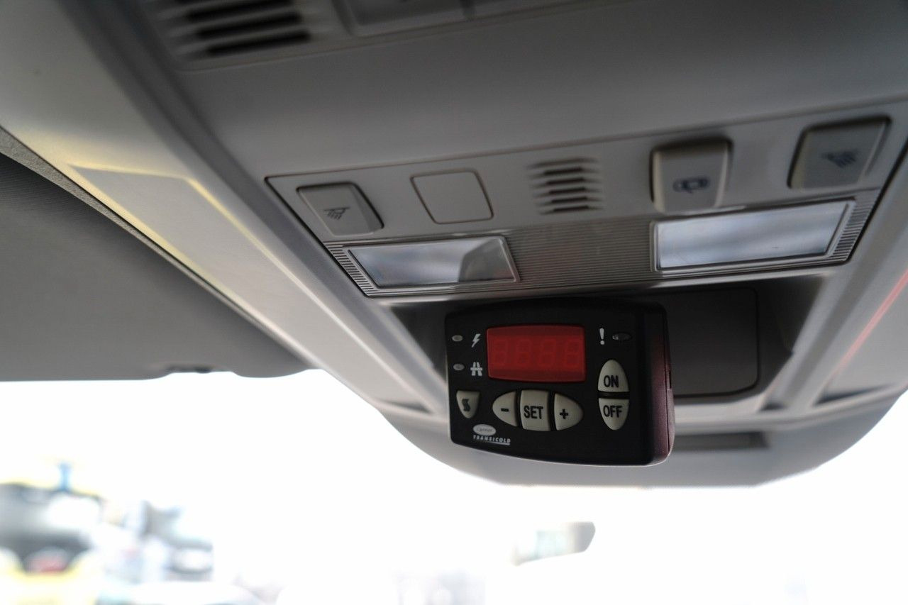 Utilitaire frigorifique MAN TGE 3.180 / CHŁODNIA / AGREGAT CARRIER XARIOS 35: photos 37