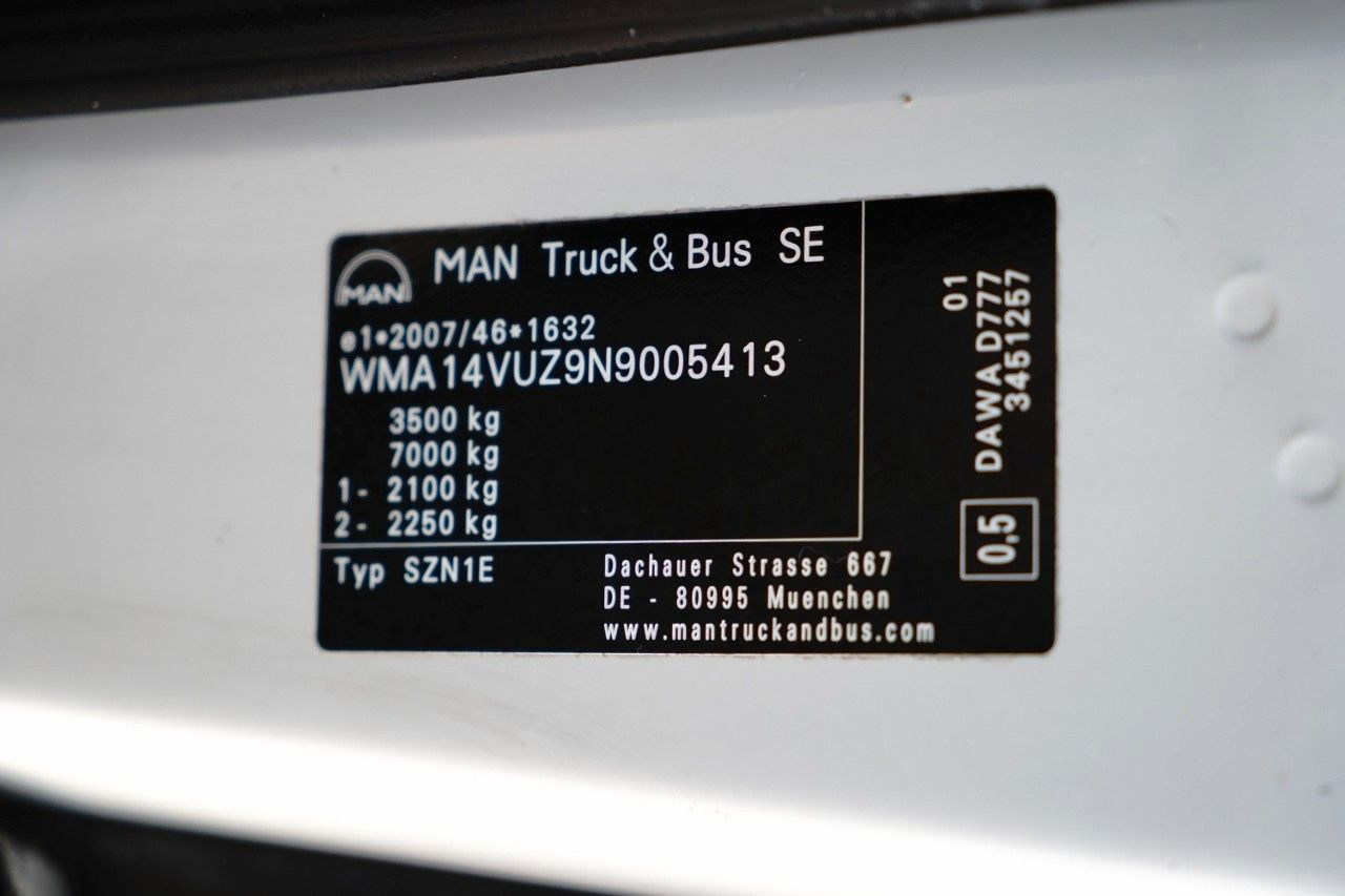 Utilitaire frigorifique MAN TGE 3.180 / CHŁODNIA / AGREGAT CARRIER XARIOS 35: photos 44