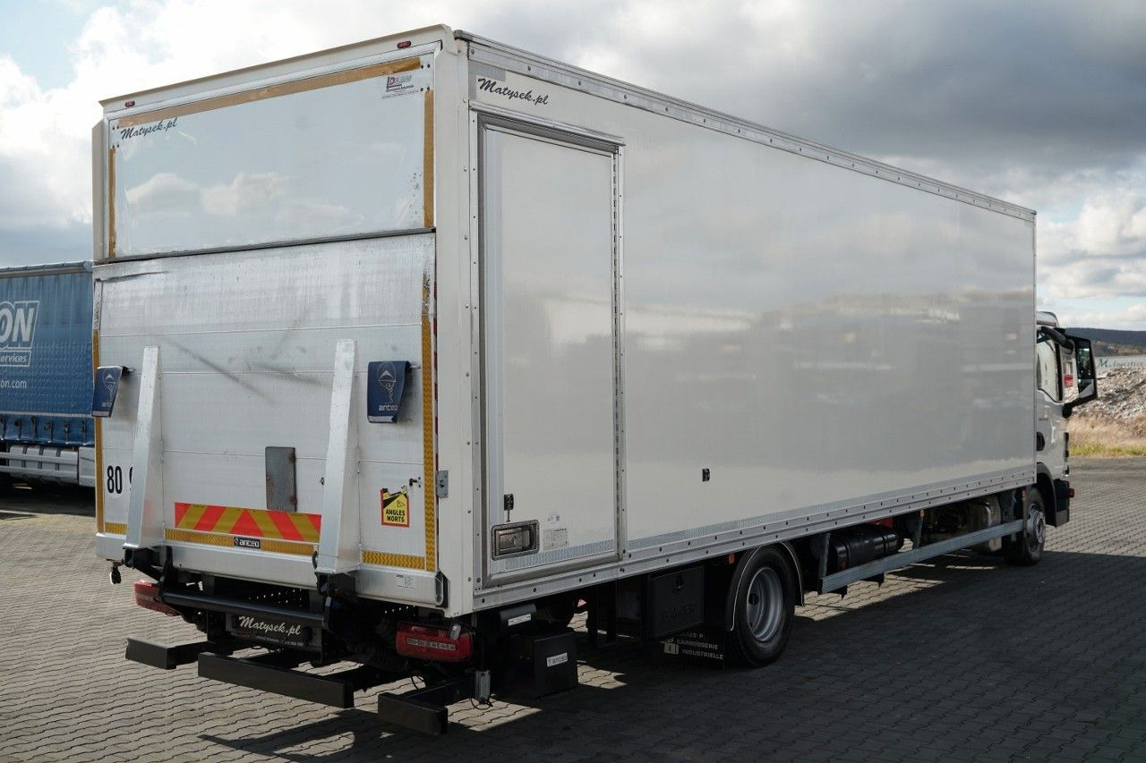 MAN TGL 12.250 / SOLÓWKA / KONTENER 8 M / WINDA / BO - Camion fourgon: photos 4 MAN TGL 12.250 / SOLÓWKA / KONTENER 8 M / WINDA / BO - Camion fourgon: photos 4