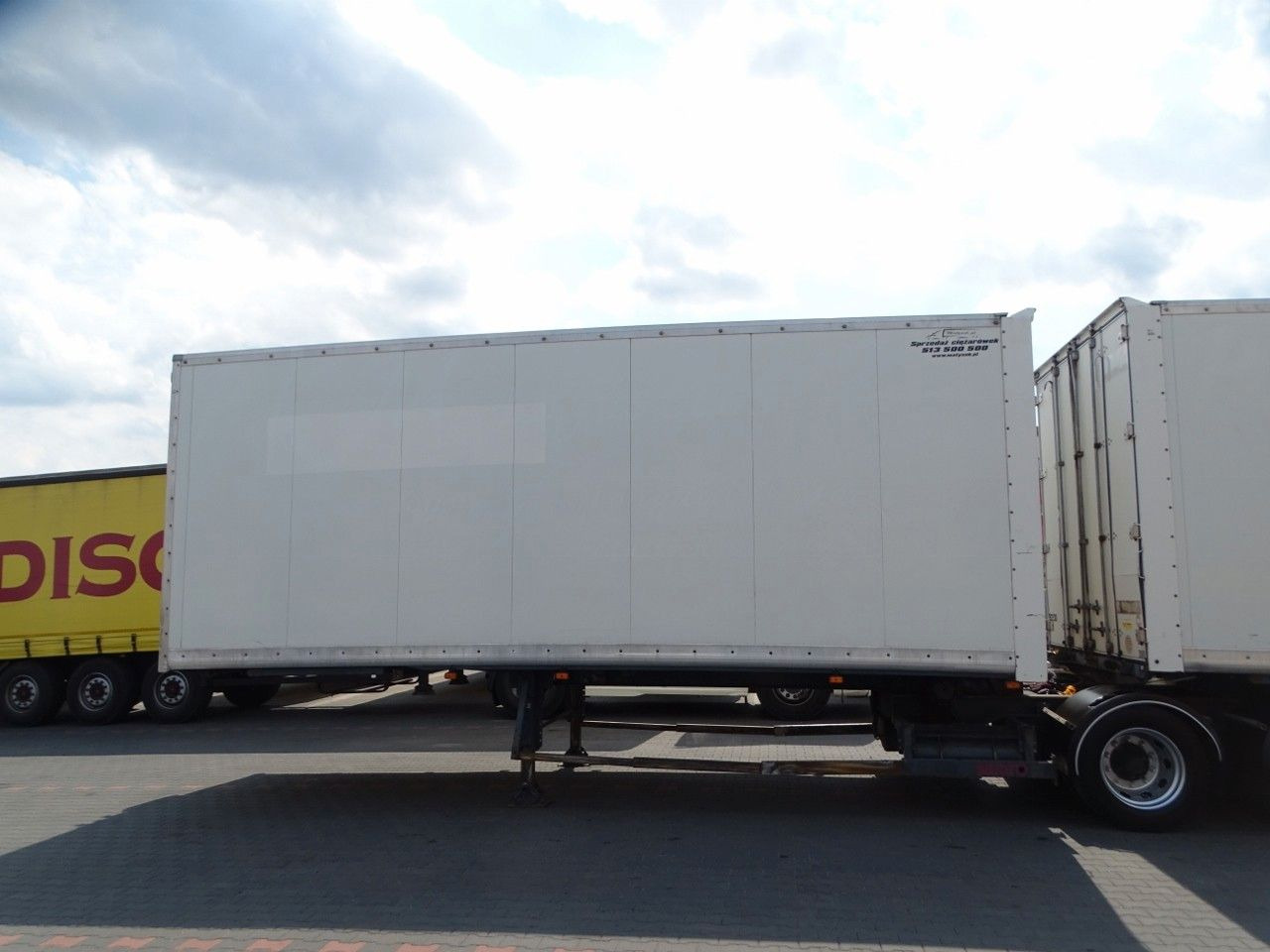 Samro JUMBO VEHICULAR BOX- 7,3 M + 7,3 M/KOFFER TANDEM - Semi-remorque fourgon: photos 3 Samro JUMBO VEHICULAR BOX- 7,3 M + 7,3 M/KOFFER TANDEM - Semi-remorque fourgon: photos 3