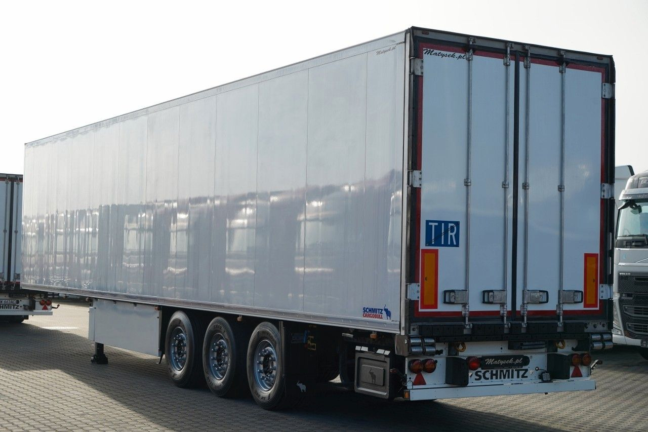 Schmitz Cargobull / CHŁODNIA / THERMO KING SLX 300 / HAKÓWKA / OŚ - Semi-remorque frigorifique: photos 4 Schmitz Cargobull / CHŁODNIA / THERMO KING SLX 300 / HAKÓWKA / OŚ - Semi-remorque frigorifique: photos 4