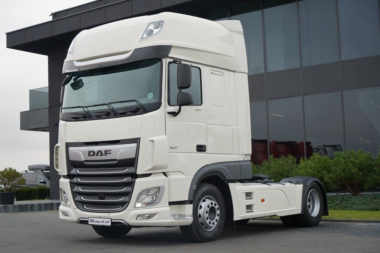 DAF XF 480 / SUPER SPACE CAB / OPONY 100% / 2021 ROK - Tracteur routier: photos 1 DAF XF 480 / SUPER SPACE CAB / OPONY 100% / 2021 ROK - Tracteur routier: photos 1
