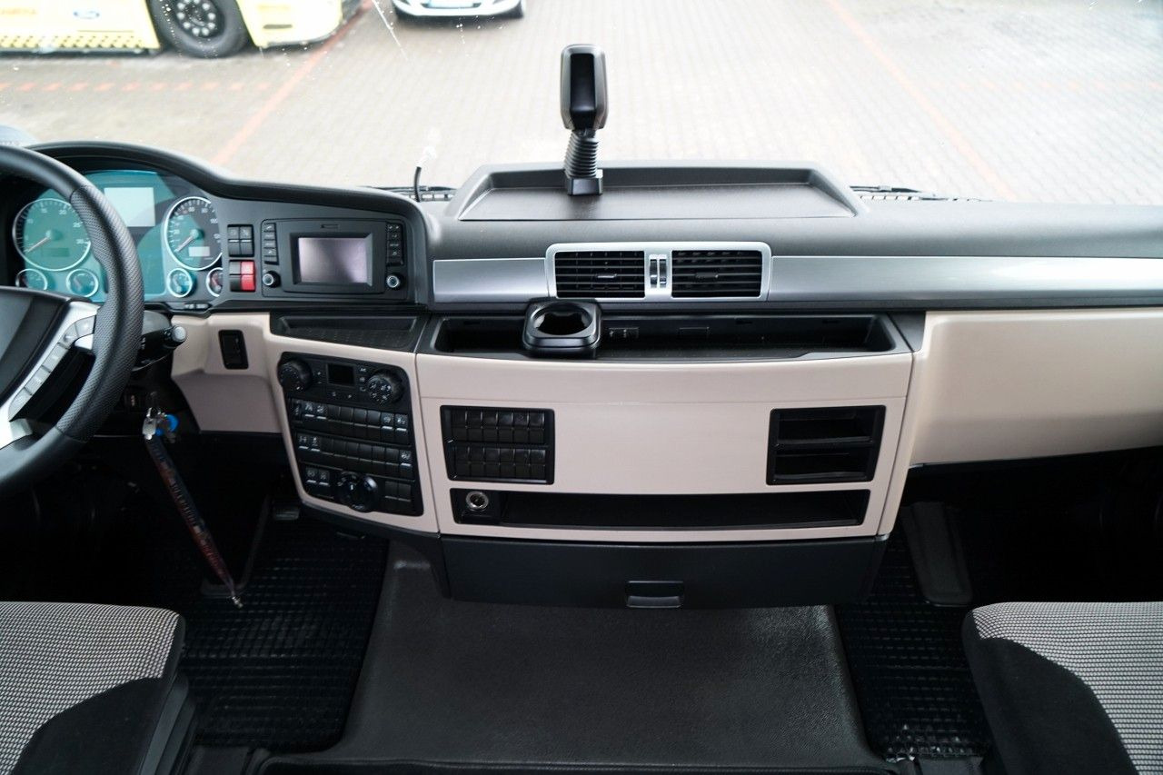 Tracteur routier MAN TGX 18.470 / LOW DECK / MEGA / REGULOWANE SIODŁO: photos 30