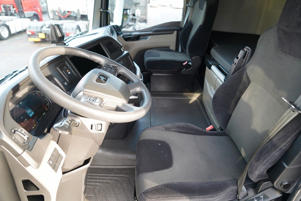 Tracteur routier MAN TGX 18.510 / GM / RETARDER / NAVI / 2022 R: photos 25 Tracteur routier MAN TGX 18.510 / GM / RETARDER / NAVI / 2022 R: photos 25