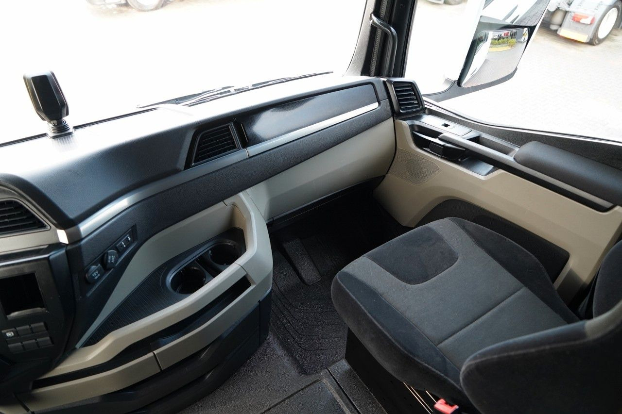 Tracteur routier MAN TGX 18.510 / GM / RETARDER / NAVI / 2022 R: photos 33 Tracteur routier MAN TGX 18.510 / GM / RETARDER / NAVI / 2022 R: photos 33