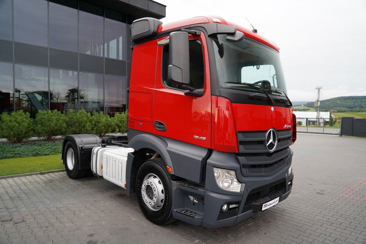 Mercedes-Benz ACTROS 1845 / HYDRAULIKA / NISKA KABINA / EURO - Tracteur routier: photos 5 Mercedes-Benz ACTROS 1845 / HYDRAULIKA / NISKA KABINA / EURO - Tracteur routier: photos 5