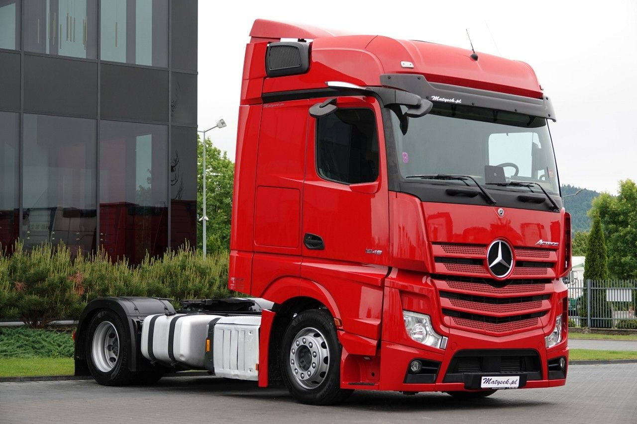 Mercedes-Benz ACTROS 1845 / LOW DECK / MEGA / BIG SPACE / PO K - Tracteur routier: photos 4 Mercedes-Benz ACTROS 1845 / LOW DECK / MEGA / BIG SPACE / PO K - Tracteur routier: photos 4