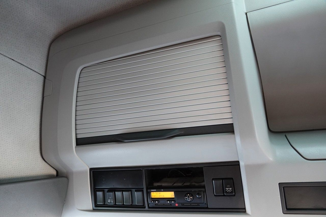 Tracteur routier Volvo FM 450 / ADR / HYDRAULIKA /  RETARDER / ALUFELGI: photos 16 Tracteur routier Volvo FM 450 / ADR / HYDRAULIKA /  RETARDER / ALUFELGI: photos 16