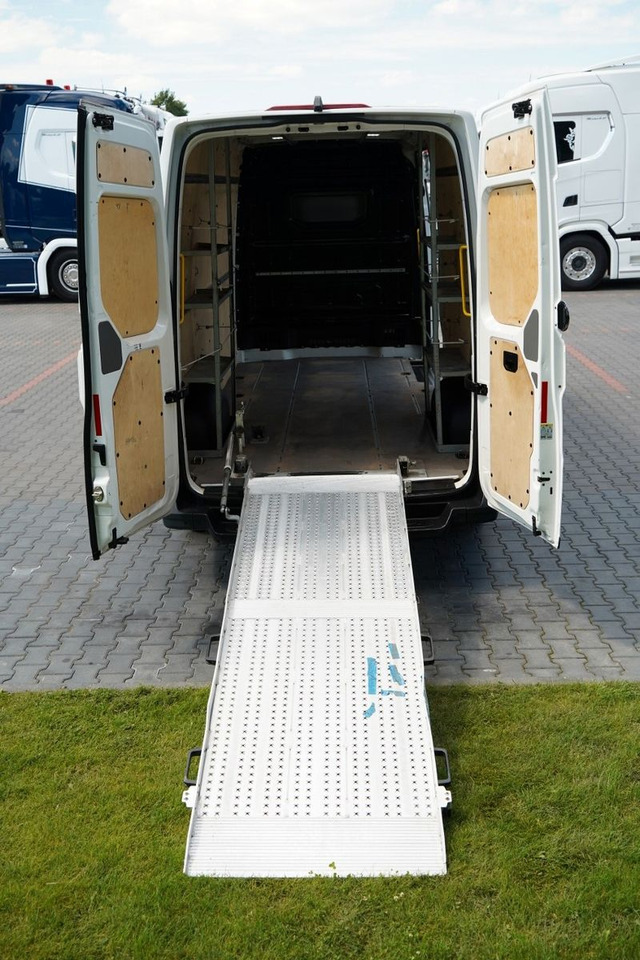 Fourgon utilitaire Volkswagen CRAFTER / 2.0 D / FURGON BLASZAK / NAJAZD ALUMIN: photos 9