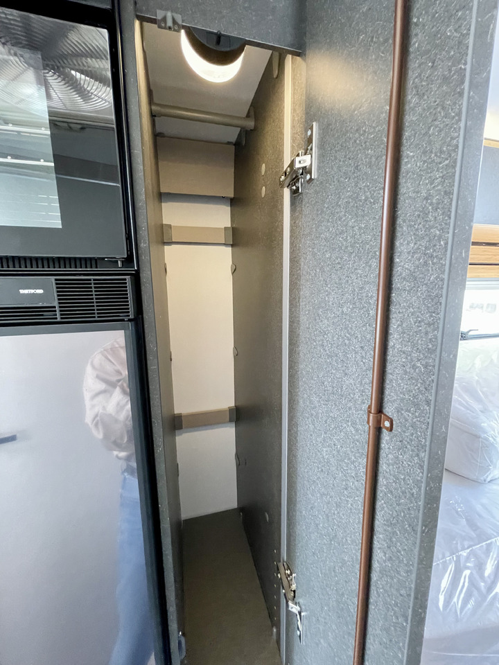 Camping-car profilé neuf HYMER / ERIBA MLT 580 4x4: photos 14