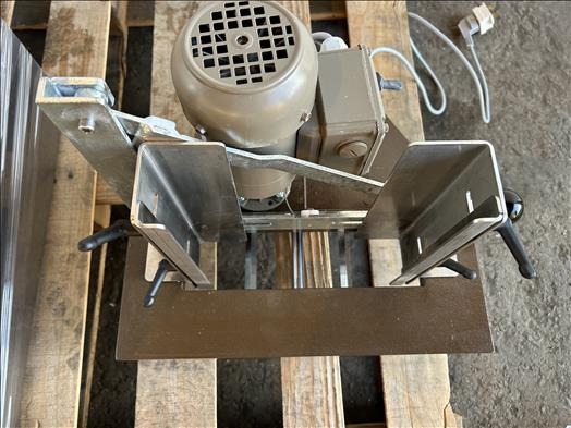 Dedy Chocolate shavings machine - Machine agroalimentaire: photos 3 Dedy Chocolate shavings machine - Machine agroalimentaire: photos 3