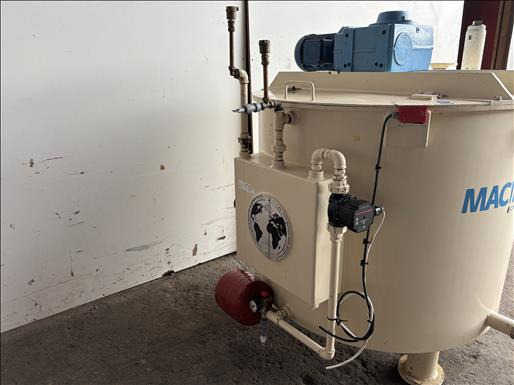 Macintyre 750Kg Chocolate tank - Machine agroalimentaire: photos 3 Macintyre 750Kg Chocolate tank - Machine agroalimentaire: photos 3