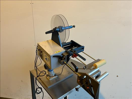 Norpak Rover150 label applicator - Machine d'emballage et de conditionnement: photos 2 Norpak Rover150 label applicator - Machine d'emballage et de conditionnement: photos 2