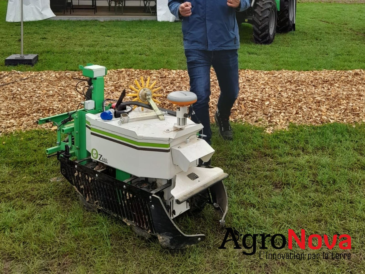 Naïo Robot Oz MARAICHAGE - Machine agricole: photos 1 Naïo Robot Oz MARAICHAGE - Machine agricole: photos 1