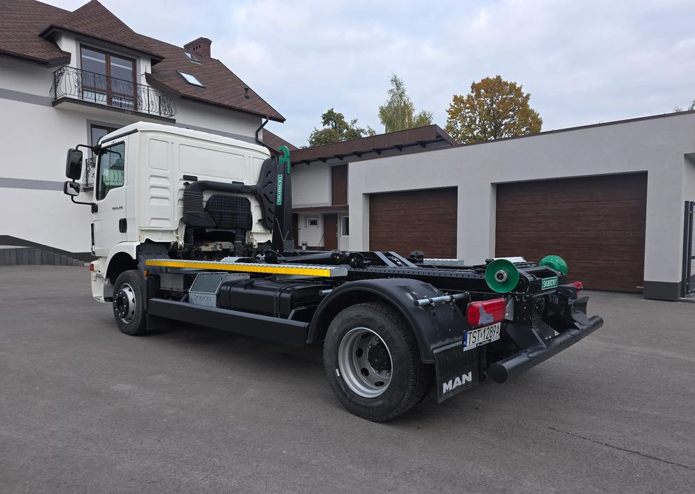 MAN TGM 12.290 - Camion ampliroll: photos 4 MAN TGM 12.290 - Camion ampliroll: photos 4