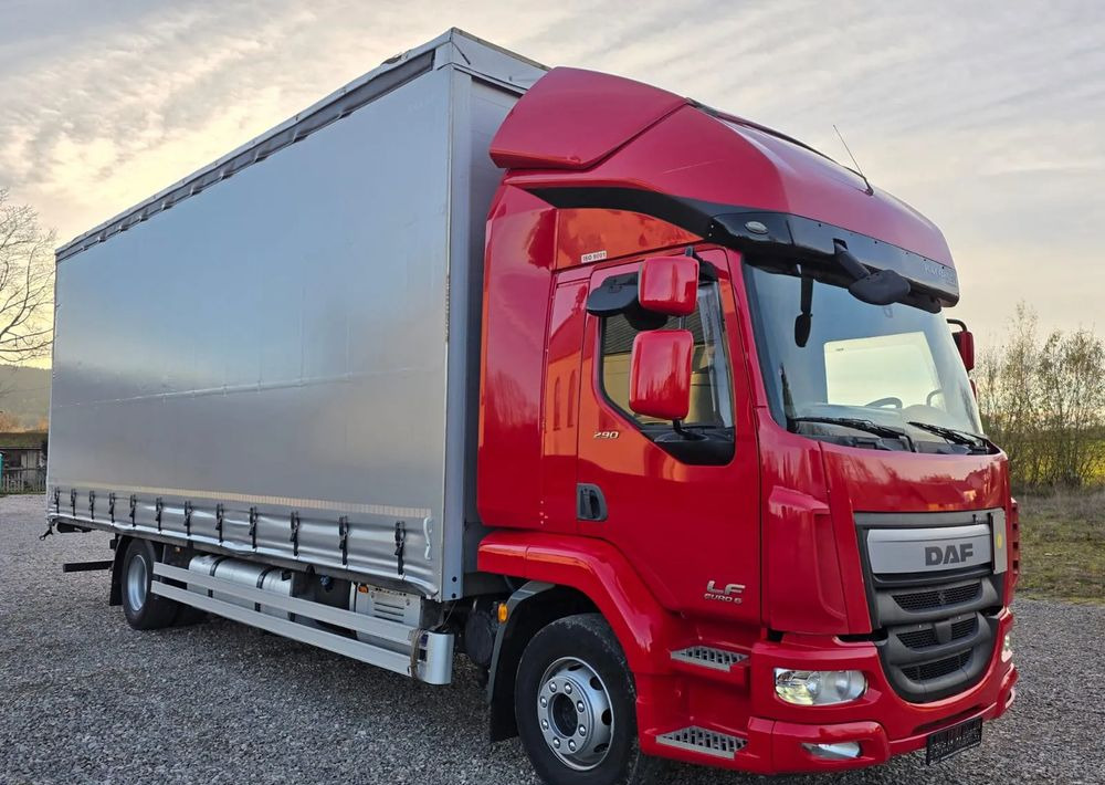 DAF LF 290 / WINDA / 16TON DMC / 3M WYSOKOŚĆ / JUMBO / FIRANKA / SYPIALKA / AUTOMAT / JEDEN WŁAŚCICIE / EURO 6 / 2017/ SPROWADZONY / 19 PALET / DUŻA ŁADOWNOŚĆ / - Camion à rideaux coulissants: photos 1 DAF LF 290 / WINDA / 16TON DMC / 3M WYSOKOŚĆ / JUMBO / FIRANKA / SYPIALKA / AUTOMAT / JEDEN WŁAŚCICIE / EURO 6 / 2017/ SPROWADZONY / 19 PALET / DUŻA ŁADOWNOŚĆ / - Camion à rideaux coulissants: photos 1