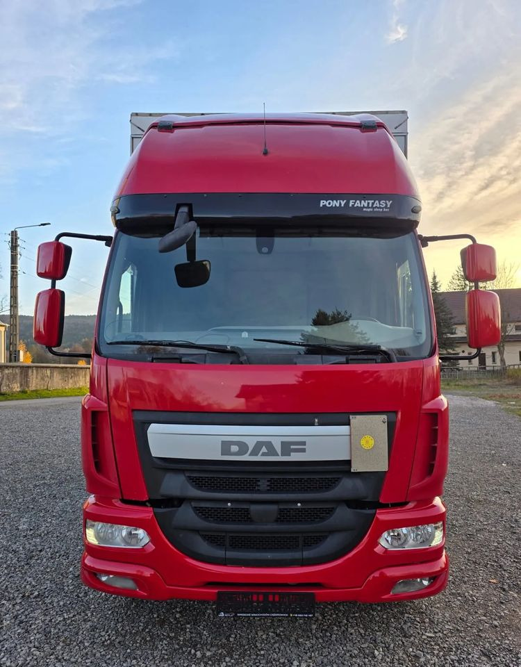 DAF LF 290 / WINDA / 16TON DMC / 3M WYSOKOŚĆ / JUMBO / FIRANKA / SYPIALKA / AUTOMAT / JEDEN WŁAŚCICIE / EURO 6 / 2017/ SPROWADZONY / 19 PALET / DUŻA ŁADOWNOŚĆ / - Camion à rideaux coulissants: photos 3 DAF LF 290 / WINDA / 16TON DMC / 3M WYSOKOŚĆ / JUMBO / FIRANKA / SYPIALKA / AUTOMAT / JEDEN WŁAŚCICIE / EURO 6 / 2017/ SPROWADZONY / 19 PALET / DUŻA ŁADOWNOŚĆ / - Camion à rideaux coulissants: photos 3