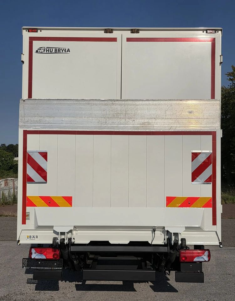 MAN TGL 12.250 / KONTENER / IZOTERMA / WINDA / 2019R / EURO 6 / PEŁEN SERWIS / 6 TON ŁADOWNOŚĆ / SPROWADZONY / ZADBANY / JAK NOWY / KSIĄŻKA SERWISOWA / E6 / 17 PALET - crédit-bail MAN TGL 12.250 / KONTENER / IZOTERMA / WINDA / 2019R / EURO 6 / PEŁEN SERWIS / 6 TON ŁADOWNOŚĆ / SPROWADZONY / ZADBANY / JAK NOWY / KSIĄŻKA SERWISOWA / E6 / 17 PALET: photos 18 MAN TGL 12.250 / KONTENER / IZOTERMA / WINDA / 2019R / EURO 6 / PEŁEN SERWIS / 6 TON ŁADOWNOŚĆ / SPROWADZONY / ZADBANY / JAK NOWY / KSIĄŻKA SERWISOWA / E6 / 17 PALET - crédit-bail MAN TGL 12.250 / KONTENER / IZOTERMA / WINDA / 2019R / EURO 6 / PEŁEN SERWIS / 6 TON ŁADOWNOŚĆ / SPROWADZONY / ZADBANY / JAK NOWY / KSIĄŻKA SERWISOWA / E6 / 17 PALET: photos 18